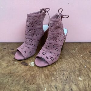 ShoeDazzel   Women’s Size 9 Open Toe Block Heel  Back Lace Up  Women’s Size 9